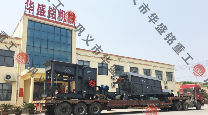 箱式移動破碎站 箱式移動破碎站特點(diǎn) 移動箱式破碎機(jī)部件調(diào)節(jié)
